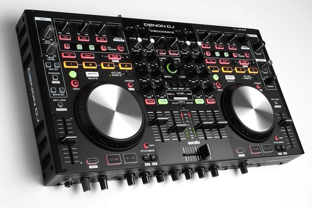 Angled view Denon DJ MC6000 (MK2 Controller)